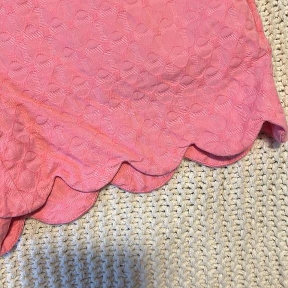 Crown and Ivy Pink Scalloped Shorts Size 0 petite - Picture 2 of 6